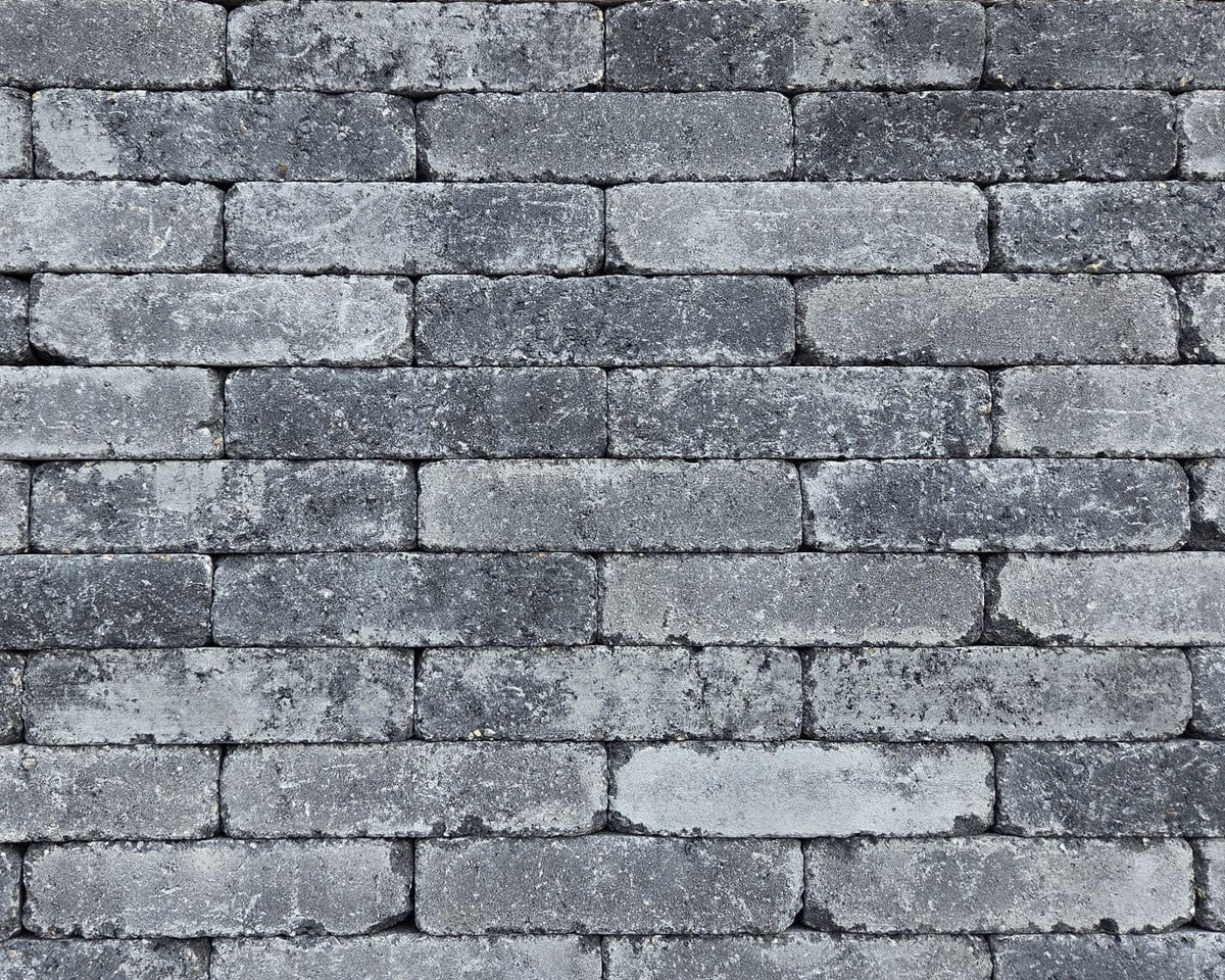 Betonpflaster Bobbio – Pflasterriegel anthrazit, getrommelt, 200/50/70mm